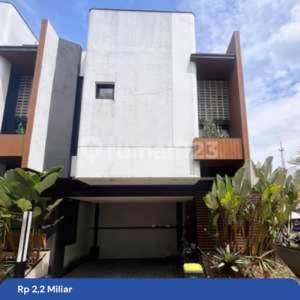 Dijual Cepat Rumah Favoury House Dekat Taman Tekno Bsd , tersedia melalui melalui situs Rumah123