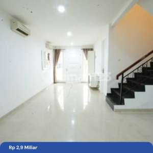 Dijual Cepat Rumah Gading Arcadia Kelapa Gading Jakarta Utara , tersedia melalui melalui situs Rumah123