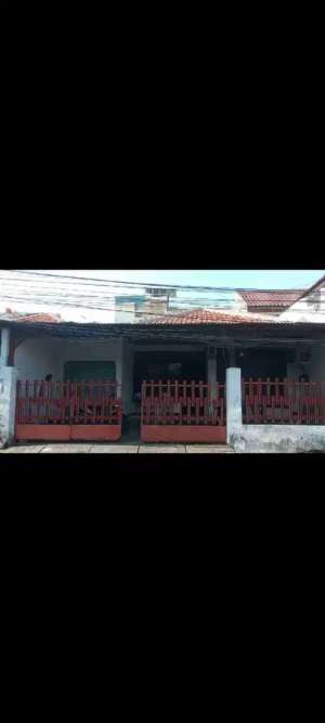 Dijual cepat rumah pinggir jalan soleh sukabumi selatan kebon jeruk jakbar , tersedia melalui melalui situs Olx