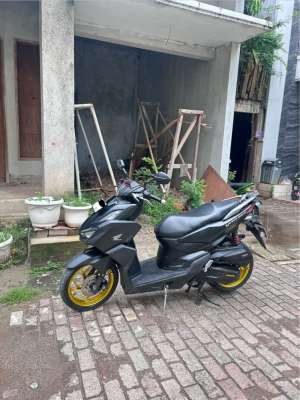 Jual bekas Dijual cepat Vario 160 2023 PAJAK ON,lokasi di Jakarta Selatan