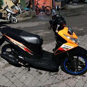 Jual bekas DIJUAL HONDA BEAT FI 2012SIAP PAKAI, IRITTERAWAT,lokasi di Kab. Sidoarjo