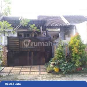 Dijual Lelang Rumah Istana Mentari SHM di Sidoarjo , tersedia melalui melalui situs Rumah123