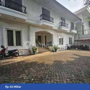 Dijual Murah Guest House Exclusive Khusus Expat di Kebayoran Baru. Good Invest. Dekat Senopati. Occupancy Bagus , tersedia melalui melalui situs Rumah123