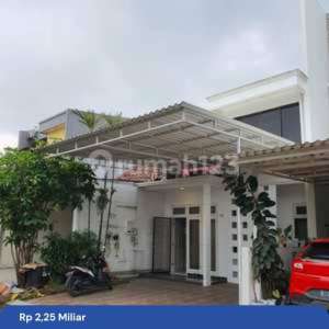Dijual Murah Rumah Sutera Flamboyan Semi Furnished Rapi di Alam Sutera Tangerang , tersedia melalui melalui situs Rumah123