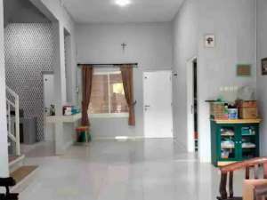 DIJUAL Rumah 2 Lantai Babatan Pratama Surabaya Barat lokasi di Wiyung, tersedia melalui melalui situs Olx