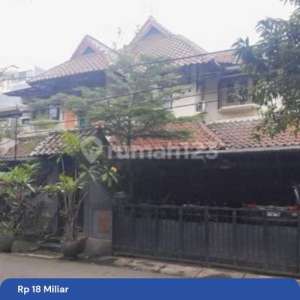 Dijual Rumah 2 Lantai di Kebayoran Baru Jakarta Selatan , tersedia melalui melalui situs Rumah123