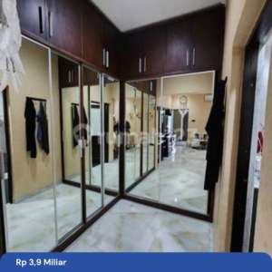 Dijual Rumah 2,5 Lantai Full Renov Full Furnish Madrid Modernland , tersedia melalui melalui situs Rumah123