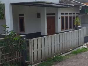 Dijual Rumah 2Lantai Kayu Ambon Sukasari Lembang Bandung barat , tersedia melalui melalui situs Olx