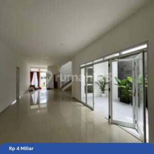 Dijual Rumah Bagus di Setraduta Bandung , tersedia melalui melalui situs Rumah123