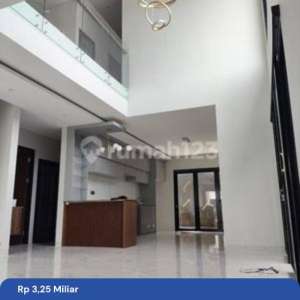 Dijual Rumah Baru Bagus Luas Lux Terawat Siap Huni Ada Taman Depan dan Belakang di Setiabudi Regensi , tersedia melalui melalui situs Rumah123