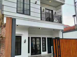 Dijual Rumah Baru Clasic Modern 3lt Balkon Rooftop di Cluster Cipayung Jakarta Timur. , tersedia melalui melalui situs Olx