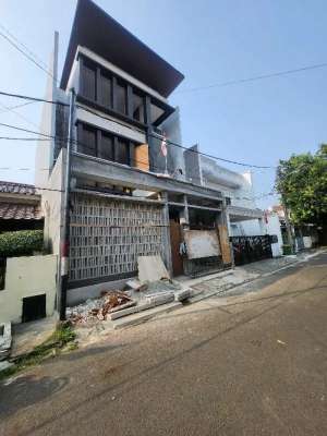 Dijual rumah baru design modern dlm komplek di pondok indah , tersedia melalui melalui situs Olx