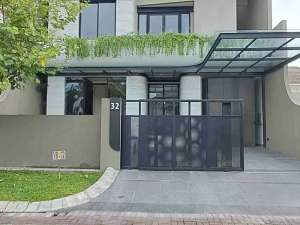 Dijual Rumah Baru Gress di Graha Famili , tersedia melalui melalui situs Olx