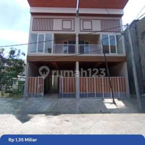 Dijual Rumah Baru Siap Huni Babatan Wiyung Shm Imb Lengkap , tersedia melalui melalui situs Rumah123