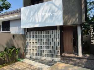 Dijual Rumah Brand New Di Jombang Bintaro , tersedia melalui melalui situs Olx