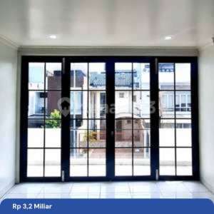 Dijual Rumah Cantik Dan Siap Huni Berlokasi Strategis , tersedia melalui melalui situs Rumah123