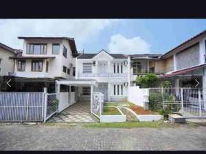 DIJUAL RUMAH CANTIK DI BOGOR LAKESIDE DI DANAU LAKESIDE BOGOR RAYA DI BELAKANG RUKO , tersedia melalui melalui situs Olx