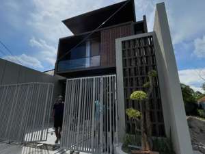 Dijual rumah cantik full furnish industrial di bakungan wedomartani yogyakarta, lingkungan nasionalis dan pendatang , tersedia melalui melalui situs Olx