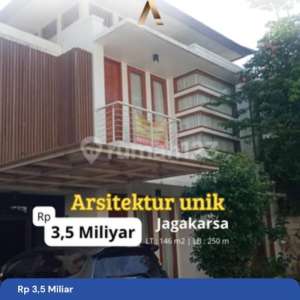 Dijual Rumah Dalam Komplek Ful Furnish. Kelapa Hijau Residence Jagakarsa , tersedia melalui melalui situs Rumah123