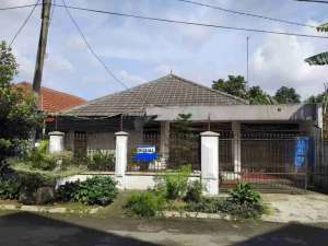 Dijual Rumah di Cibinong, 4 kamar. , tersedia melalui melalui situs Olx