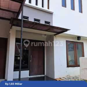 Dijual Rumah di Regensi Vila Melati Mas Blok B , tersedia melalui melalui situs Rumah123