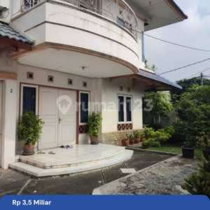 Dijual Rumah di Taman Royal, Cipondoh, Kota Tangerang , tersedia melalui melalui situs Rumah123