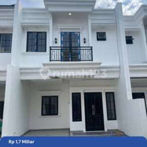 Dijual Rumah Favorit Gen Z Brand New di Srengseng Sawah Jagakarsa Jakarta Selatan , tersedia melalui melalui situs Rumah123