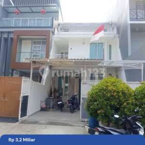 Dijual Rumah Grisenda , tersedia melalui melalui situs Rumah123