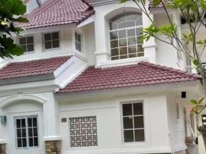 Dijual Rumah Hook di MVR ResidenceSentul City Lokasi sangat strategis, dekat Taman Budaya , tersedia melalui melalui situs Olx