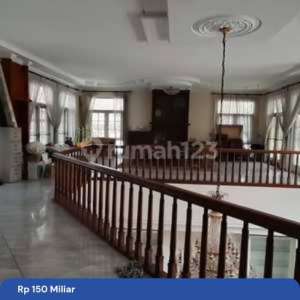 Dijual Rumah Mewah Di Permata Hijau Posisi Hook , tersedia melalui melalui situs Rumah123