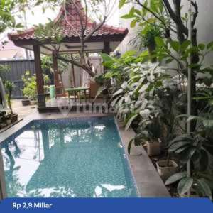 Dijual Rumah Mewah Harga B U Meruya Jakbar Ada Kolam Renang , tersedia melalui melalui situs Rumah123