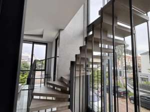 Dijual Rumah Mewah, Layar Permai, Pantai Indah Kapuk Jakarta Utara , tersedia melalui melalui situs Olx