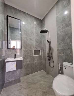 Dijual Rumah Modern Kontemporer Dalam Komplek di jagakarsa , tersedia melalui melalui situs Olx