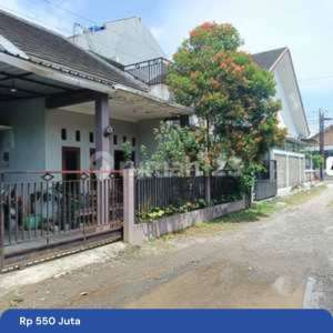 Dijual Rumah Murah Cantik Minimalis Bangunan 1,5 Lantai di Bantul Yogyakarta , tersedia melalui melalui situs Rumah123