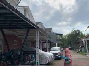 Dijual rumah murah di perumahan prabu residence bintaro kel.pakujaya kec.serpong utara kota tangerang selatan , tersedia melalui melalui situs Olx