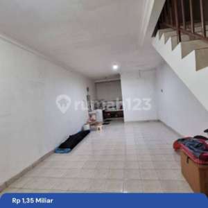 Dijual Rumah Mutiara Taman Palem Hadap Utara , tersedia melalui melalui situs Rumah123