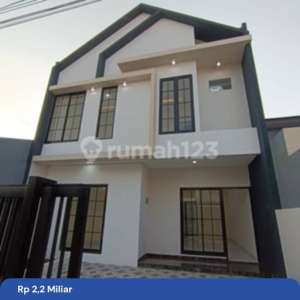 Dijual Rumah New Minimalis 2 Lantai Jl. Mulyosari Utara Surabaya , tersedia melalui melalui situs Rumah123