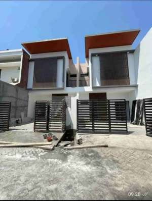 Dijual Rumah New Modern Minimalis 2 Lantai Sutorejo Timur lokasi di Mulyorejo, tersedia melalui melalui situs Olx