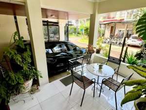 Dijual Rumah Siap Huni Emerald Bintaro Jaya lokasi di Pondok Aren, tersedia melalui melalui situs Olx