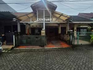 Dijual Rumah Strategis Harga Menarik Di Bintaro Sektor 4 , tersedia melalui melalui situs Olx