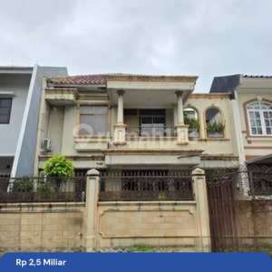 Dijual Rumah Taman Golf , tersedia melalui melalui situs Rumah123