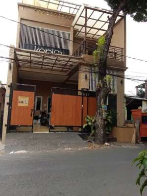 DIJUAL RUMAH USAHA KESAYANGAN KELUARGA KREO LARANGAN TANGERANG , tersedia melalui melalui situs Olx