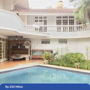 Dijual Segera Rumah Mewah di Kebayoran Baru, Jakarta Selatan. Lokasi Strategis. , tersedia melalui melalui situs Rumah123