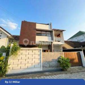 Dijual Segera Rumah Semi Villa di Kesambi Kerobokan , tersedia melalui melalui situs Rumah123