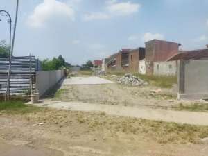 dijual tanah kavling lokasi gentan luas tanah 100m2 posisi hadap timur lokasi di Pajang, tersedia melalui melalui situs Olx