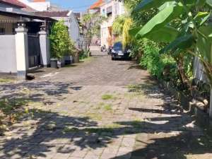 Dijual tanah kecil di Tibubeneng Canggu bonus rumah lokasi di Kuta Utara, tersedia melalui melalui situs Olx