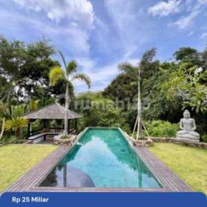 Discover A Hidden Gem 5 Bedrooms A Colonial modern Tropical Retreat , River View And Junggle Location At Munggu Canggu , tersedia melalui melalui situs Rumah123