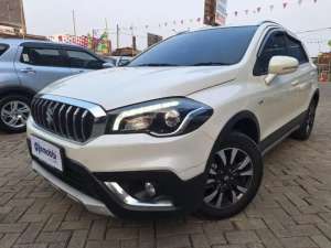 Jual bekas DP RENDAH - Suzuki SX4 1.5 S-Cross Bensin-AT 2018 S8SJ,lokasi di 