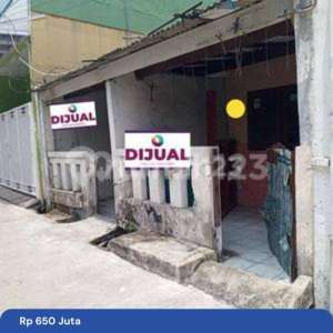 Eks Kontrakan 2 Pintu, Rumah Kayuringin Jaya Butuh Renovasi di Bekasi Selatan 105 , tersedia melalui melalui situs Rumah123