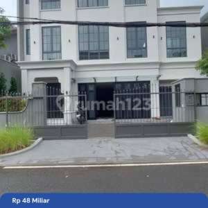 For Sale Rumah Brand New American Clasic, Senopati Area , tersedia melalui melalui situs Rumah123